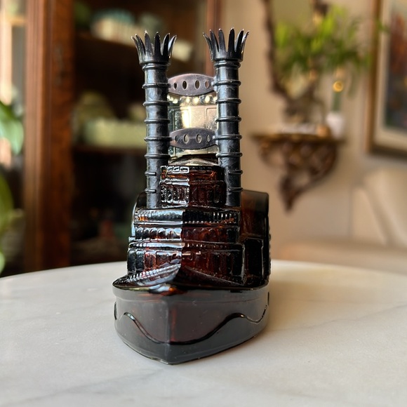 Vintage Avon Side Wheeler Tai Winds After Shave Cologne Decanter Glass Bottle - Picture 3 of 12